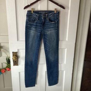 American Eagle Super Stretch Skinny Jeans size 2